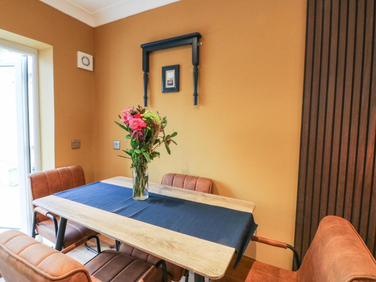 Feus Holiday Cottage أوتشتيرادر المظهر الخارجي الصورة