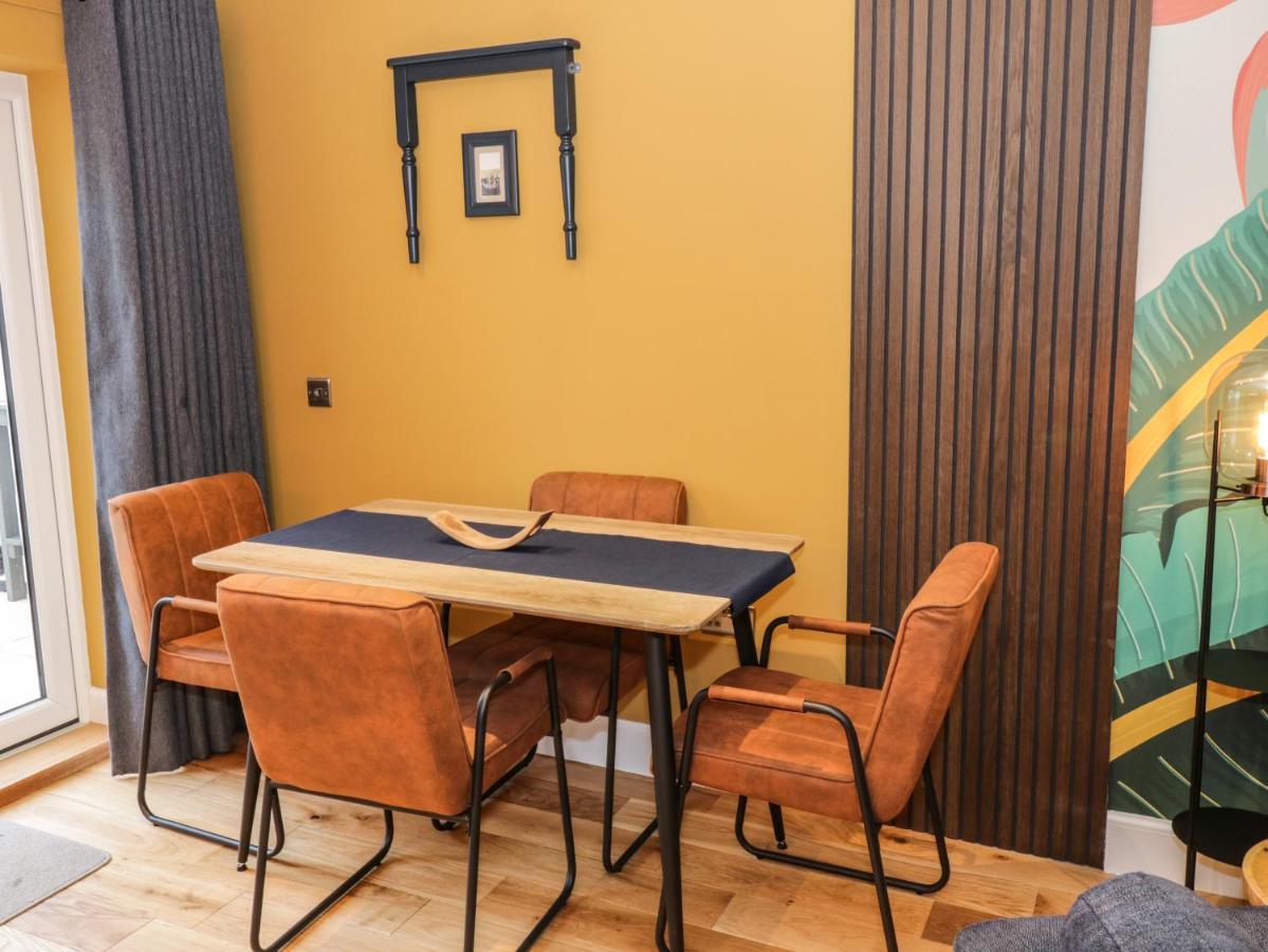 Feus Holiday Cottage أوتشتيرادر المظهر الخارجي الصورة